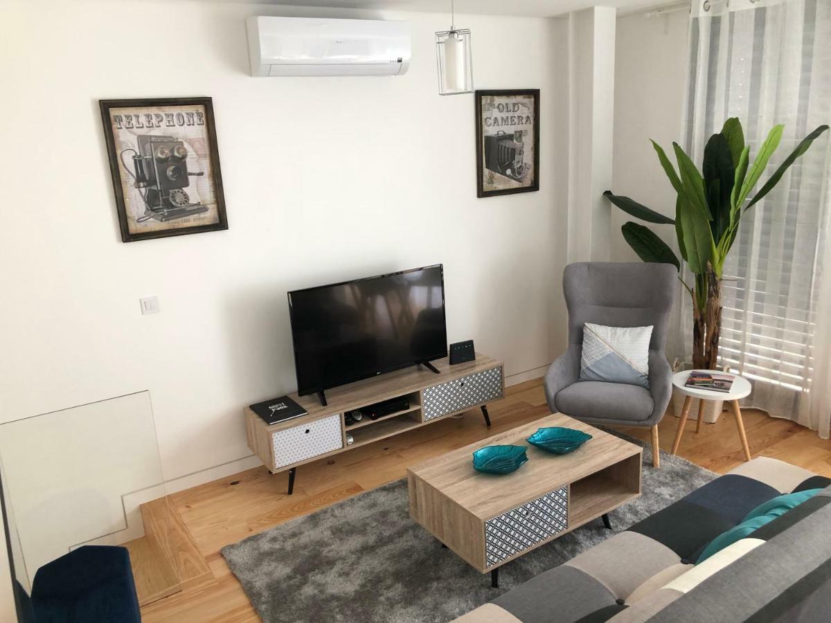70m² 1 slaapkamer, 1 privé badkamer Appartement in Cedofeita Porto Buitenkant foto
